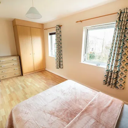Cosy With Free Parking Apartment Galway